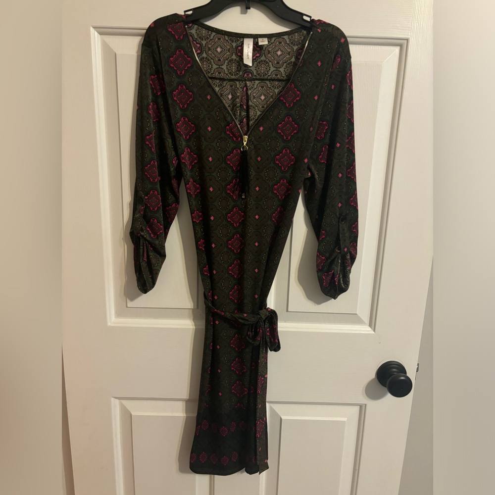 Women’s Tacera tie dress in green and black with pink details-size small